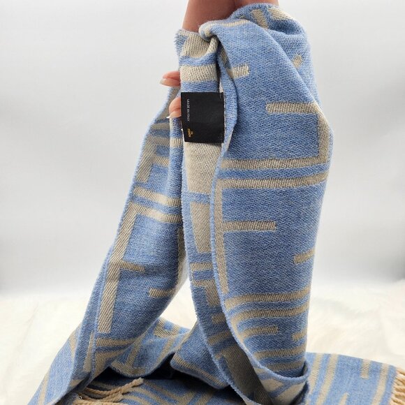 Fendi Zucca Blue and beige pattern Shawl - Picture 1 of 15